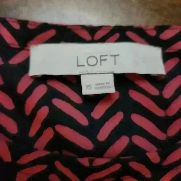 Ann Taylor Loft Blue & Pink Short Sleeve Boat Neck Blouse Womens XS - Picture 5 of 7